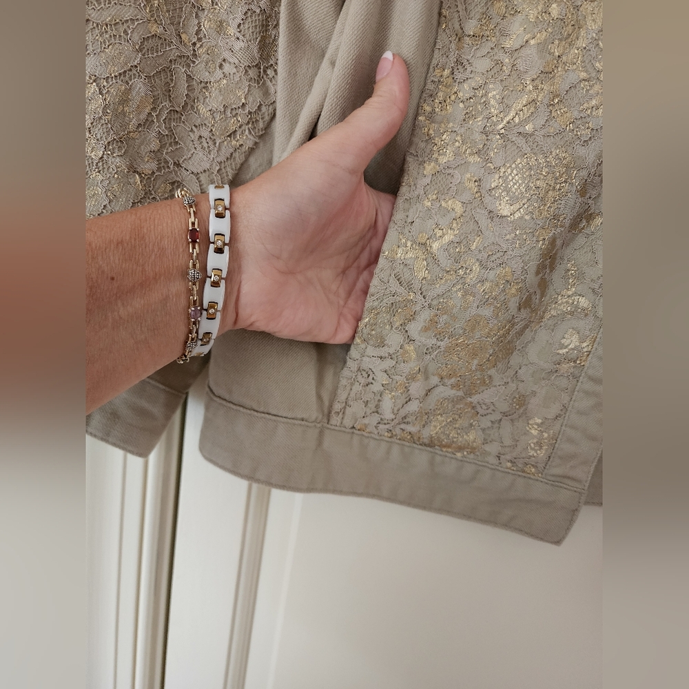 Chico's Platinum Jacket Taupe Gold Stand Collar Lace Overlay Open Front 1 (S/8) - Picture 6 of 10